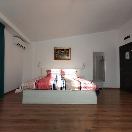 La Amy Apartman Pangarati Kültér fotó